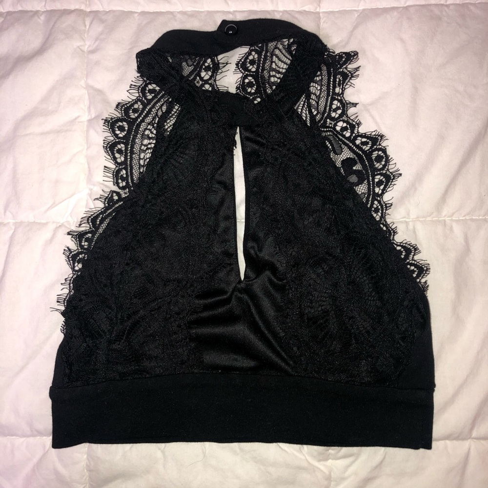 Lulu’s Black halter styled top w/ open lace back